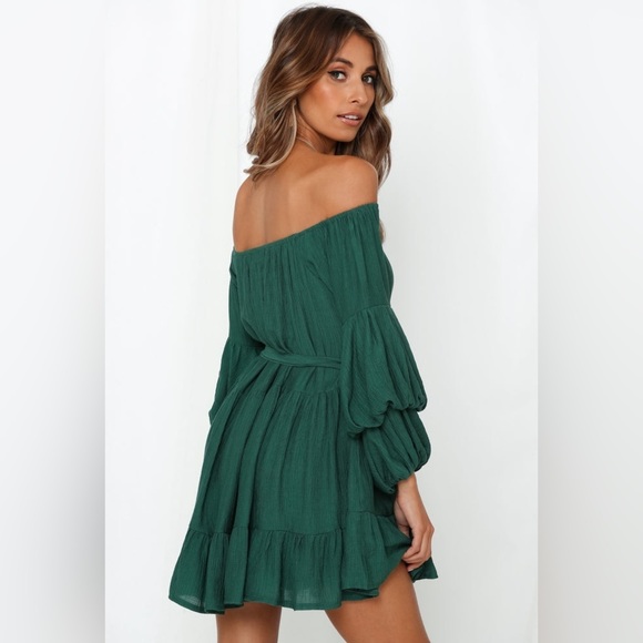Indikah Green Ruffle Dress Off The Shoulder Wrap EUC Size Small Fits Medium Too - Picture 2 of 5